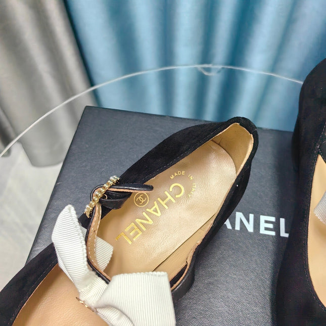 HIGH MARY JANE SHOES BLACK SUEDE WITH WHITE BOW