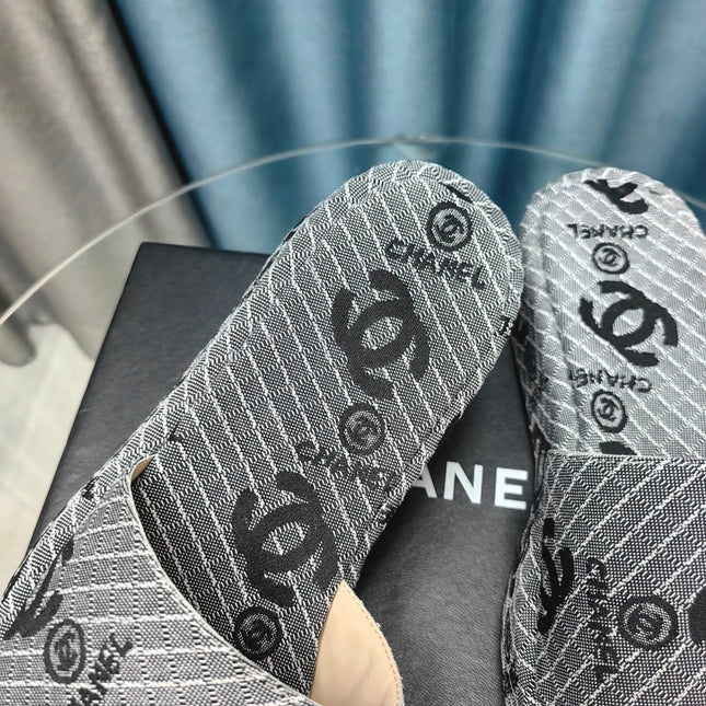 THICK-SOLE SLIPPERS GREY SATIN