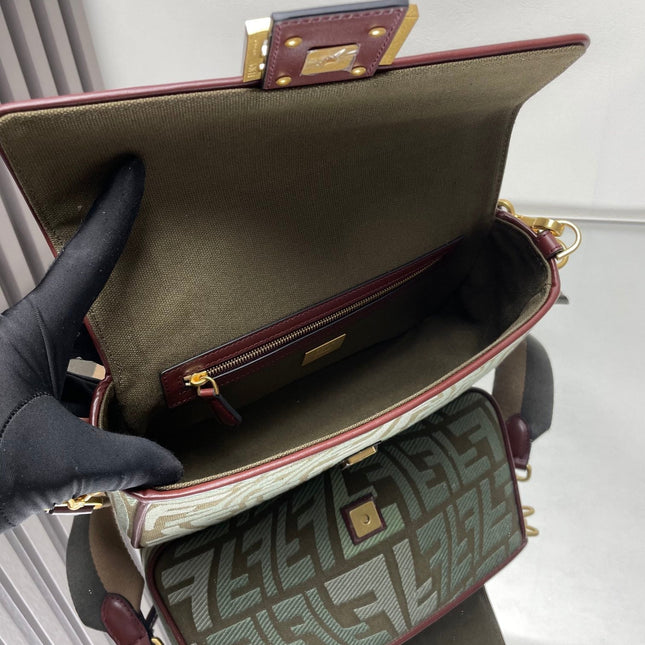 Fend Baguette 27 Bag Embroidered Green Canvas Ghw