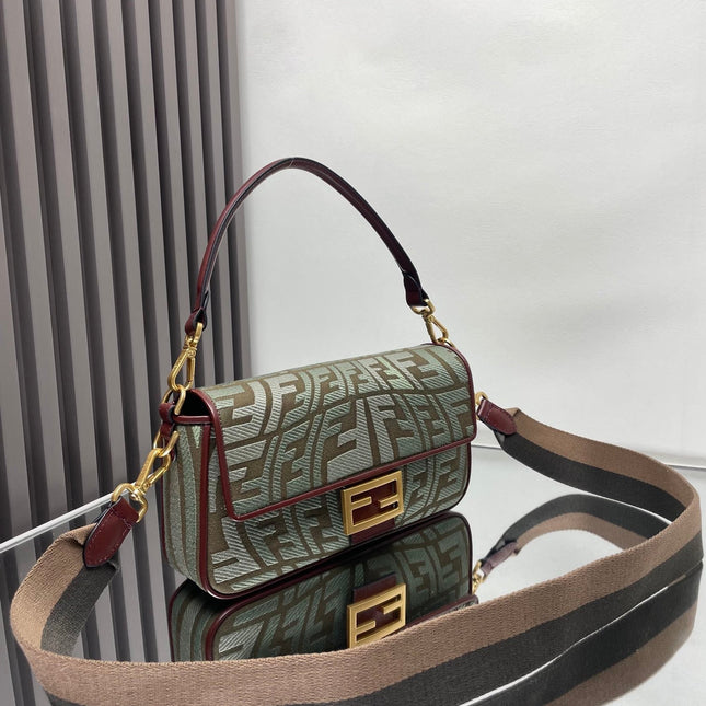 Fend Baguette 27 Bag Embroidered Green Canvas Ghw