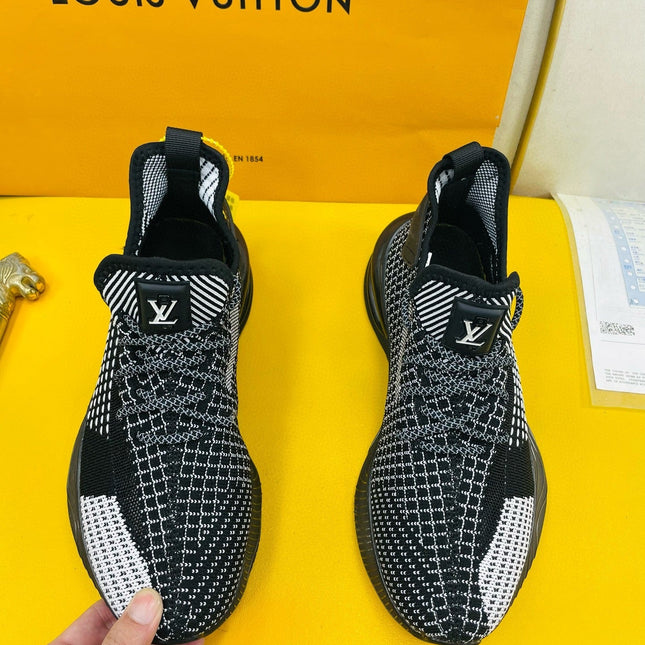 LV SNEAKER IN BLACK BREATHABLE MESH FABRIC