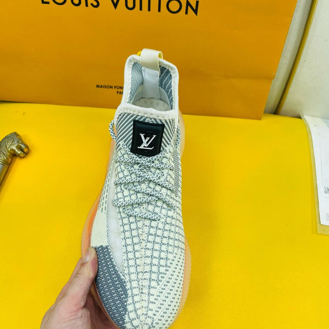 LV SNEAKER IN GREY ASH BREATHABLE MESH FABRIC
