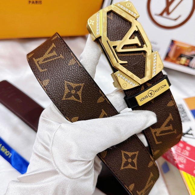 BELT 38MM IN BROWN CHECKERED PATTERN WITH RECTANGULAR GOLD PAVE BUCKLE