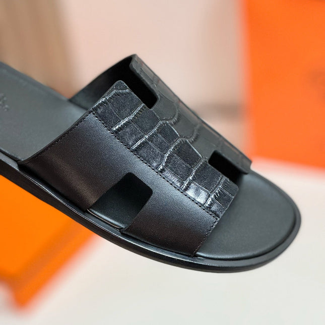 IZMIR SANDAL BLACK LAMBSKIN WITH PATTERNS