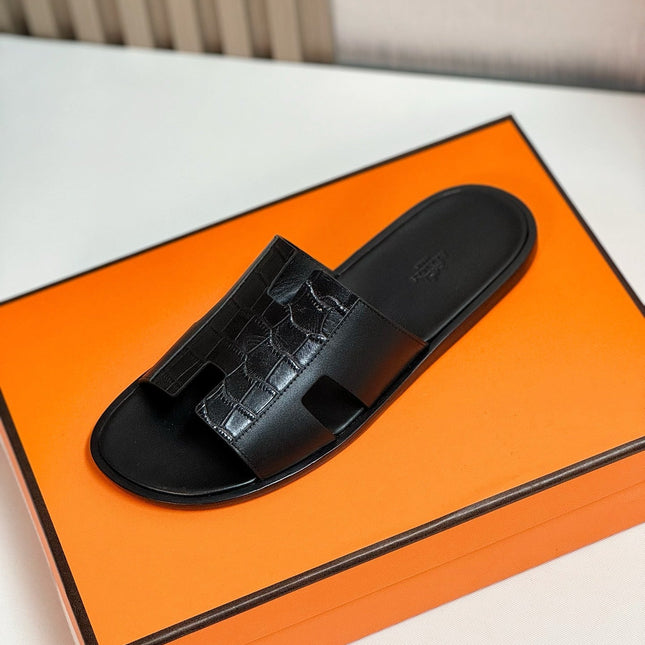 IZMIR SANDAL BLACK LAMBSKIN WITH PATTERNS