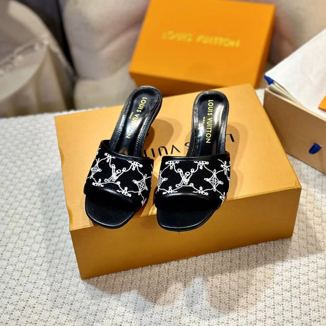 NEO REVIVAL HIGH MULE 55 MM IN BLACK EMBROIDERED FABRIC
