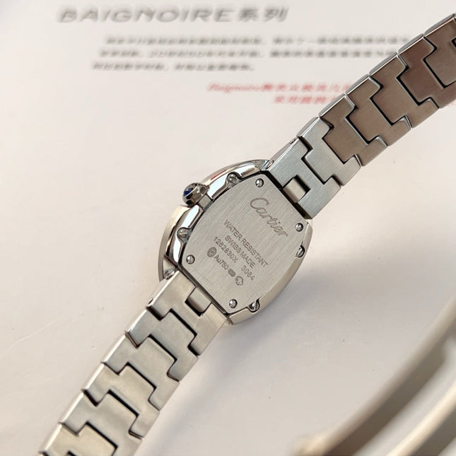 BAIGNOIRE DE CARTIER – OVAL SHAPE SILVER CASE