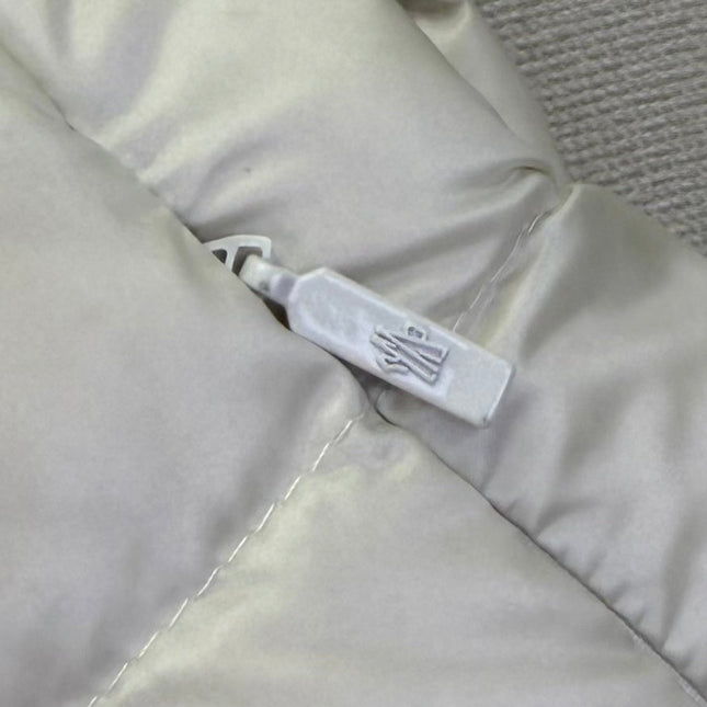 MONCLER 25S JACKET IN WHITE 048
