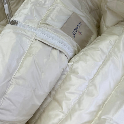 MONCLER 25S JACKET IN WHITE 048