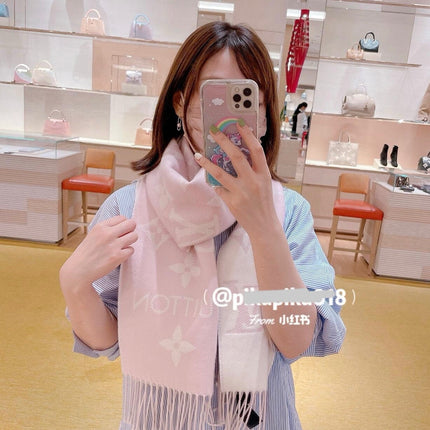 ESSENTIAL SCARF 186 CM IN LIGHT PINK WOOL 399778