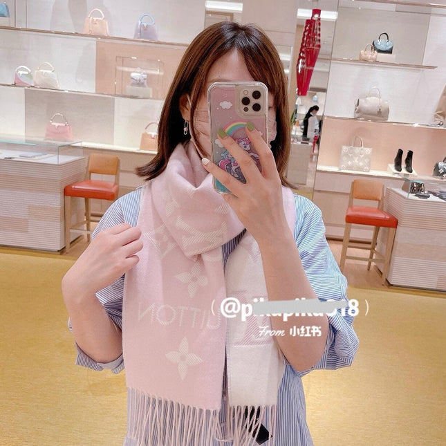 ESSENTIAL SCARF 186 CM IN LIGHT PINK WOOL 399778