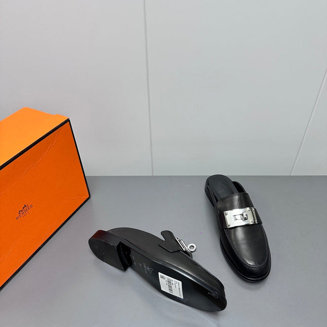 0Z MULE IN BLACK LAMBSKIN