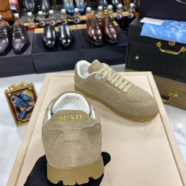PRA TRAIL FADED ECRU SUEDE SNEAKERS