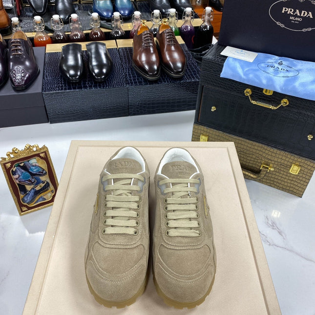 PRA TRAIL FADED ECRU SUEDE SNEAKERS