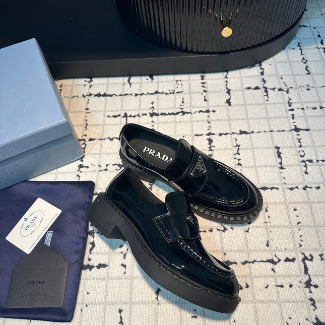 PRA SCHOCOLATE BRUSHED LOAFERS GLOSSY BLACK CALFSKIN