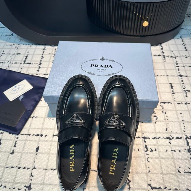 PRA SCHOCOLATE BRUSHED LOAFERS BLACK CALFSKIN