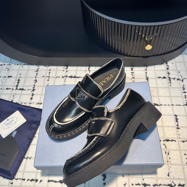 PRA SCHOCOLATE BRUSHED LOAFERS BLACK AND WHITE BORDER CALFSKIN