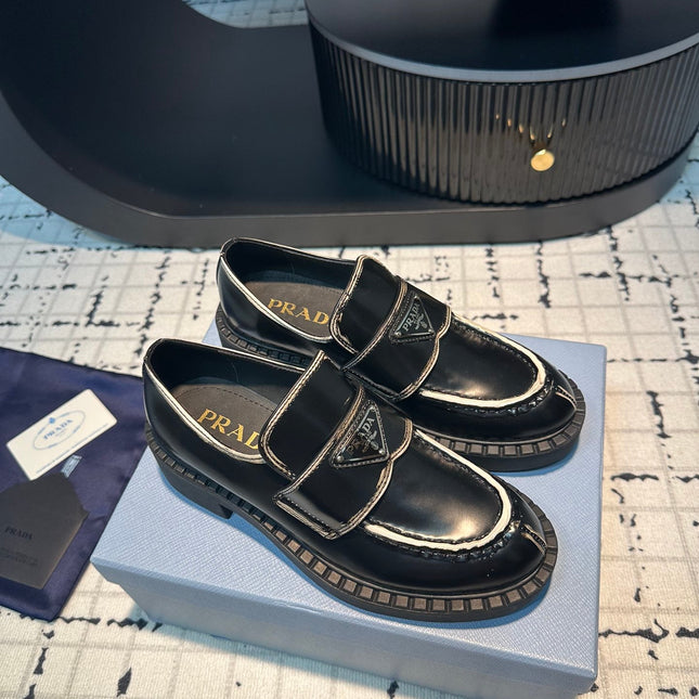PRA SCHOCOLATE BRUSHED LOAFERS BLACK AND WHITE BORDER CALFSKIN