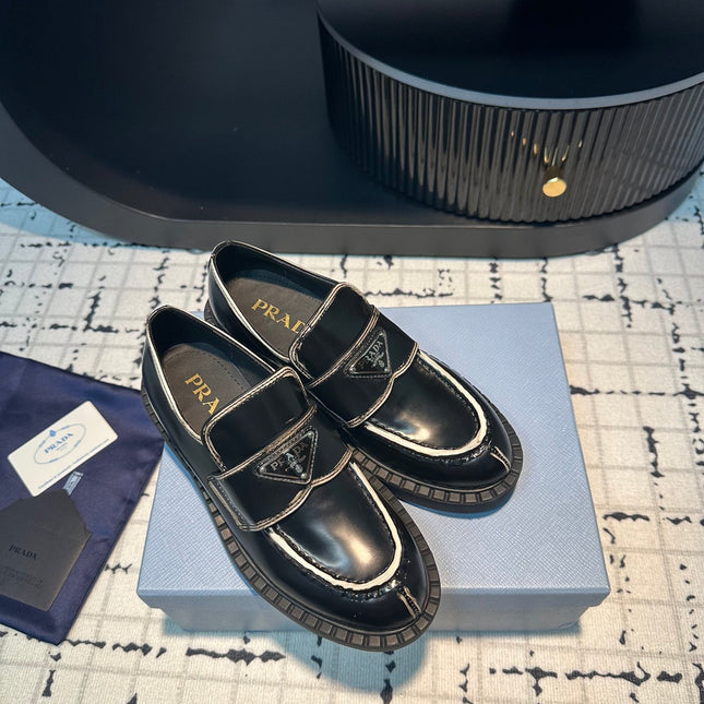 PRA SCHOCOLATE BRUSHED LOAFERS BLACK AND WHITE BORDER CALFSKIN
