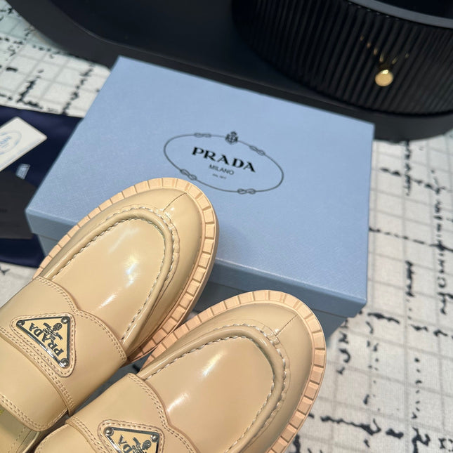 PRA SCHOCOLATE BRUSHED LOAFERS CREAM CALFSKIN