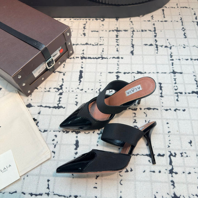 ALAIA HIGH HEEL 9 CM IN BLACK CALFSKIN
