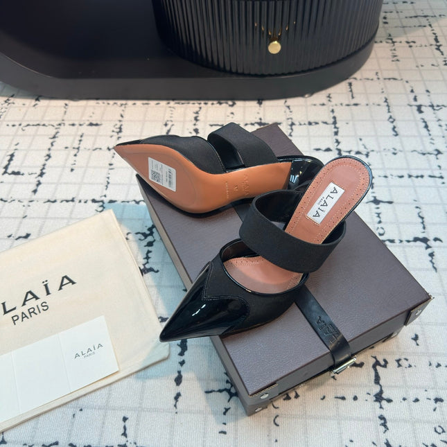 ALAIA HIGH HEEL 9 CM IN BLACK CALFSKIN