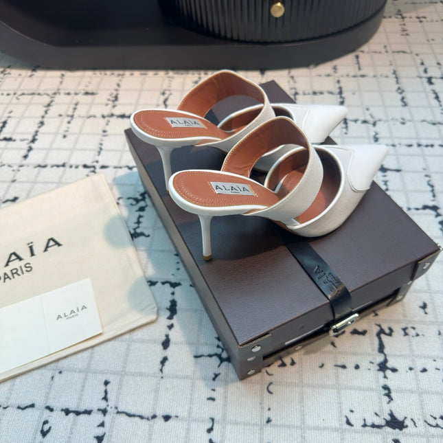 ALAIA HIGH HEEL 9 CM IN WHITE CALFSKIN