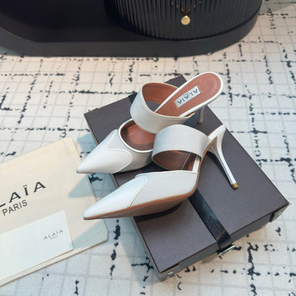 ALAIA HIGH HEEL 9 CM IN WHITE CALFSKIN