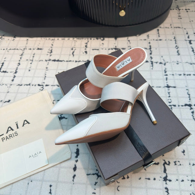 ALAIA HIGH HEEL 9 CM IN WHITE CALFSKIN