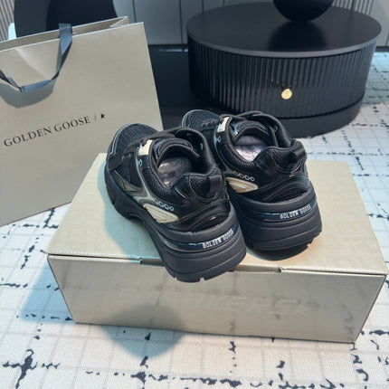 LIGHTSTAR SNEAKERS WITH BLACK CALFSKIN AND MESH UPPER AND BLACK STAR