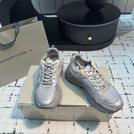 LIGHTSTAR WITH GREY CALFSKIN AND MESH UPPER AND GREY STAR