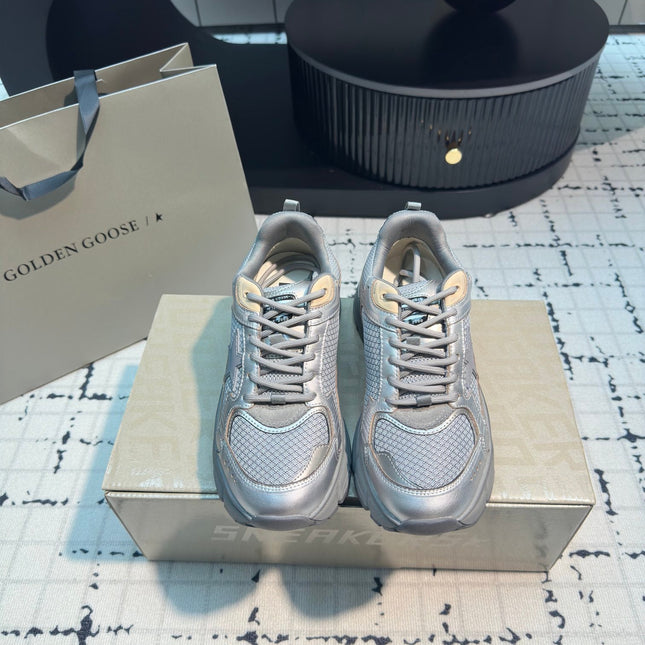 LIGHTSTAR WITH GREY CALFSKIN AND MESH UPPER AND GREY STAR