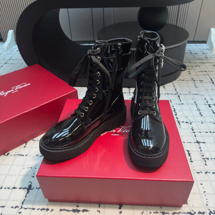 VIV' RANGERS STRASS BUCKLE BOOTS IN BLACK PATNET CALFSKIN EMBELLISHED BUCKLE