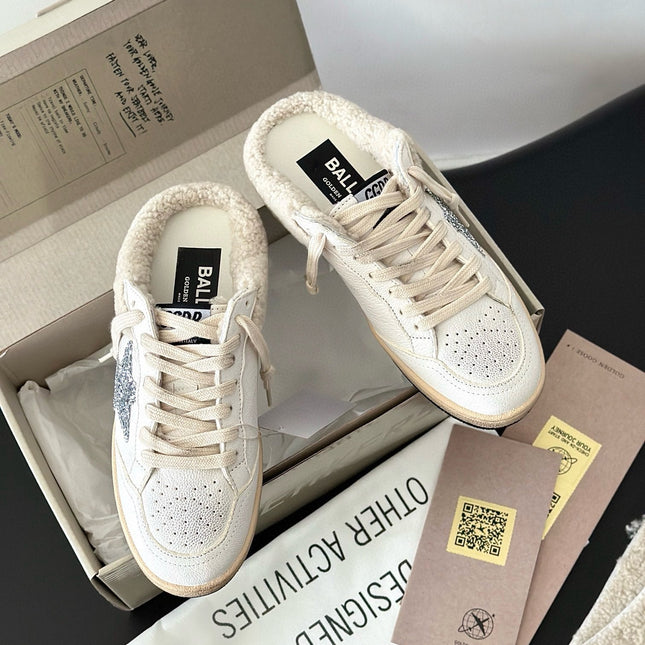 SUPER-STAR SABOTS IN WHITE CALFSKIN SHEARING LINING AND GLITTER WHITE STAR