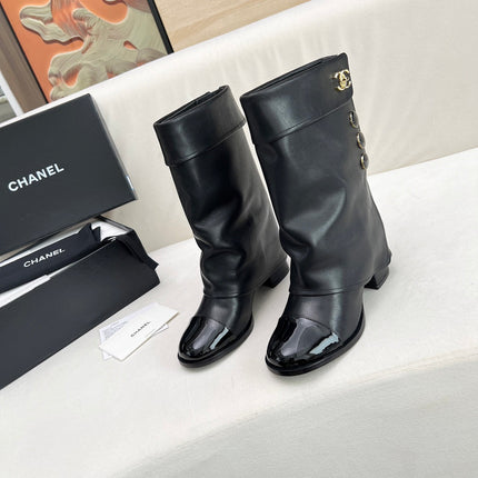 CC SHORT BOOTS 55 MM IN BLACK LAMBSKIN WITH GOLD HARDWARE
