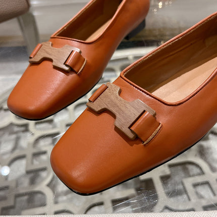 H - BUCKLE BALLET CARAMEL CALFSKIN