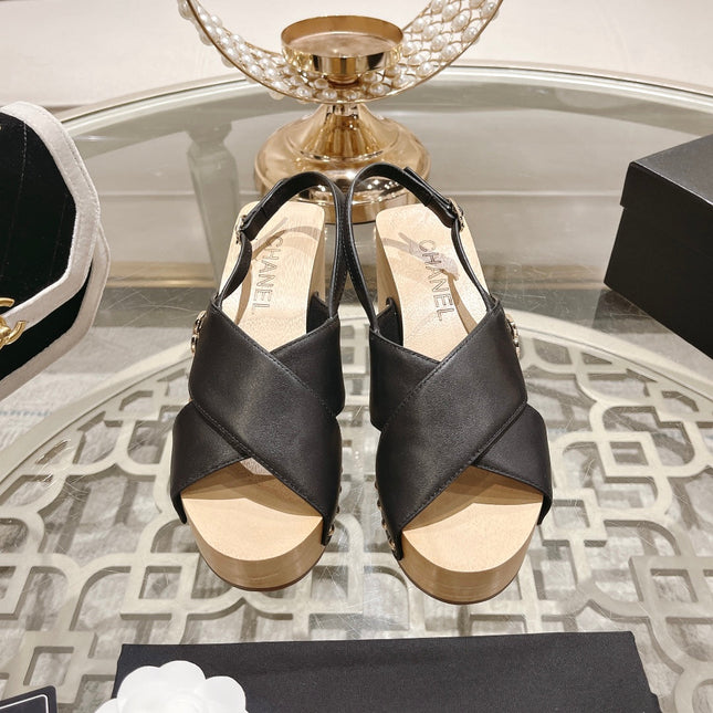 Double CC  Wood Grain Platform Sandals Black Sheepskeen