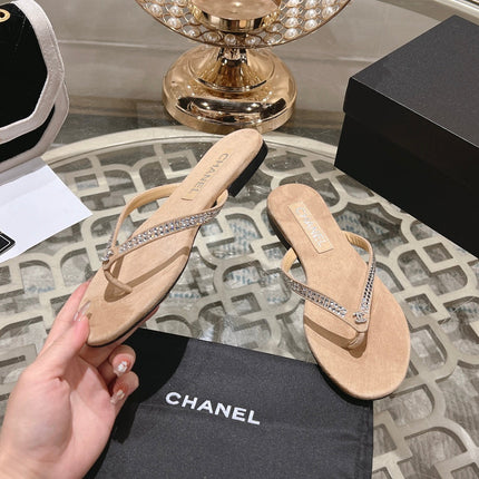 RHINESTONES THONG SANDAL IN SEPIA TAN SUEDE