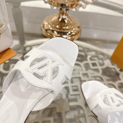 ISOLA FLAT SLIDE IN WHITE CALFSKIN