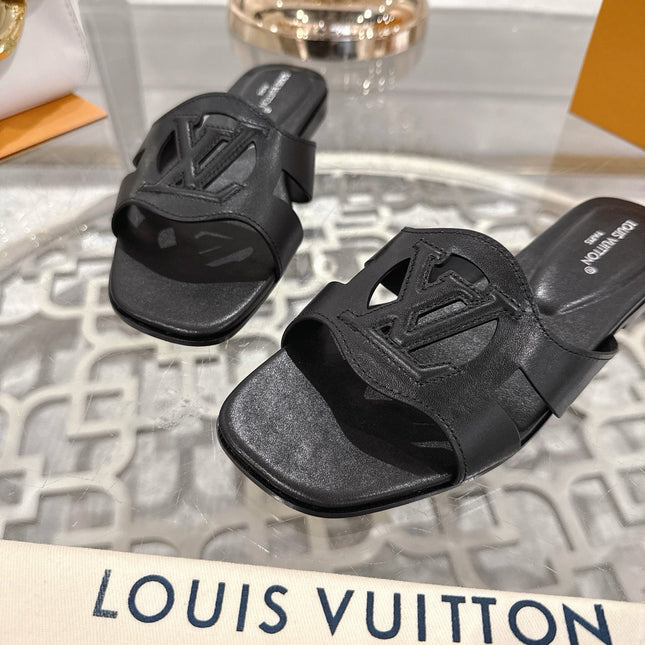 ISOLA FLAT SLIDE IN BLACK CALFSKIN