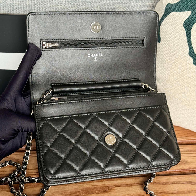 CC WOC ENTRUPY 19 BAG IN BLACK CALFSKIN