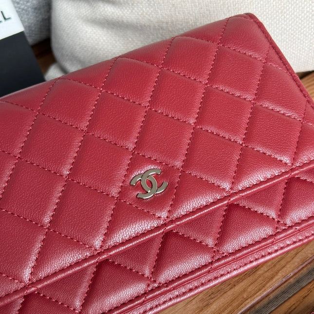 CC WOC ENTRUPY 19 BAG IN CHERRY RED CALFSKIN