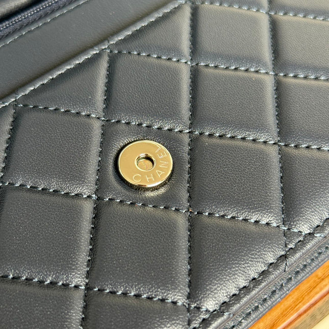 CC WOC ENTRUPY 19 BAG IN INDIGO BLUE CALFSKIN