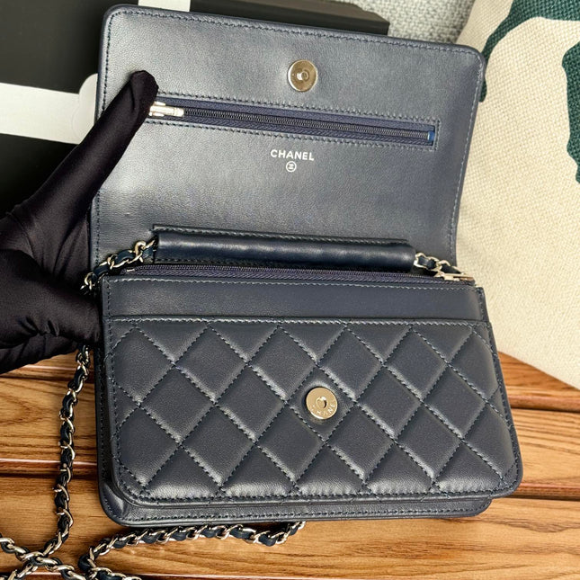 CC WOC ENTRUPY 19 BAG IN INDIGO BLUE CALFSKIN