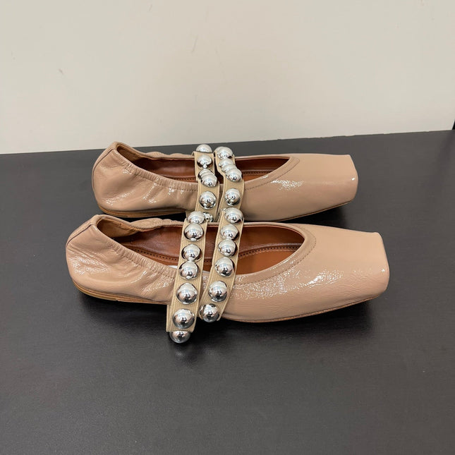 ALAIA BALLET FLATS IN ALMOND BEIGE GLOSSY CALFSKIN WITH SILVER HARDWARE