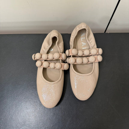 ALAIA SPHERE BALLET FLATS IN ALMOND BEIGE LAMBSKIN