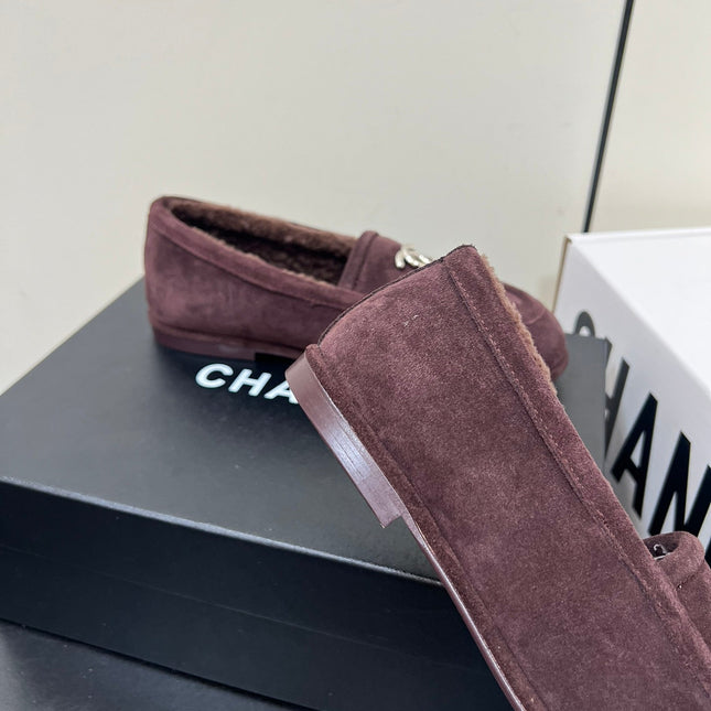 LOAFER IN CHESTNUT BROWN SUEDE AND SOLF FLEECE LINING