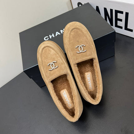 LOAFER IN SEPIA TAN SUEDE AND SOLF FLEECE LINING