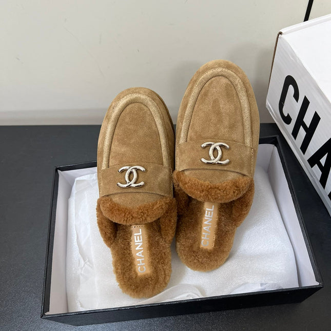 LOAFERS MULE IN PEANUT BROWN SUEDE AND FLEECE LINING