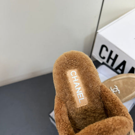 LOAFERS MULE IN PEANUT BROWN SUEDE AND FLEECE LINING